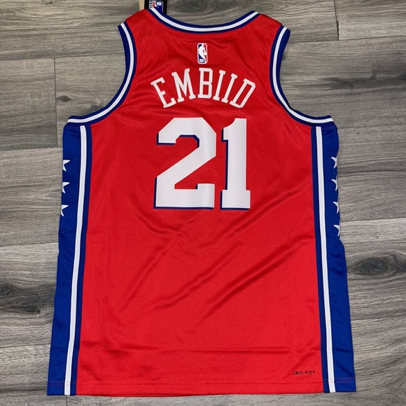 NBA Authentics..tops1 - Picture 2 of 3